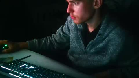 bluegaze6227724 online show from December 5, 12:03 pm