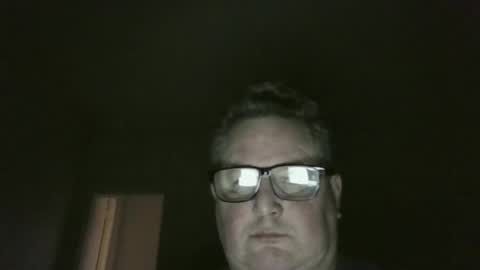 Snapshot of bluemoose70 chatting on January 4, 12:37 am bluemoose70 online show from January 4, 12:37 am