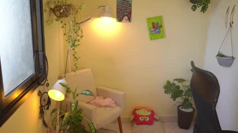 FLORAA online show from March 2, 1:05 pm