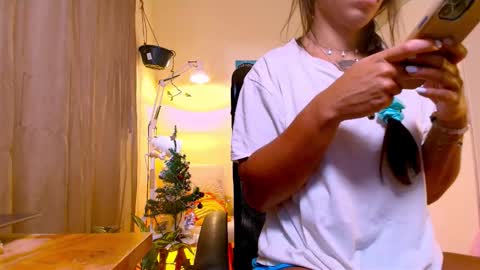 FLORAA online show from December 20, 11:39 am