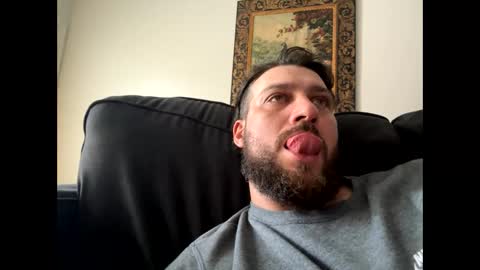 Snapshot of blueskyy56 chatting on December 17, 7:09 pm blueskyy56 online show from December 17, 7:09 pm