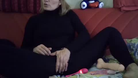 Snapshot of blueviolet78 chatting on March 9, 1:59 pm Blueviolet78 and.. online show from March 9, 1:59 pm