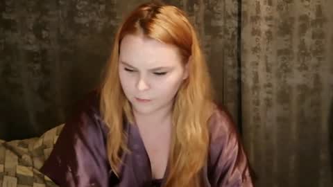 Snapshot of blushing_star chatting on August 7, 6:21 pm blushing_star online show from August 7, 6:21 pm