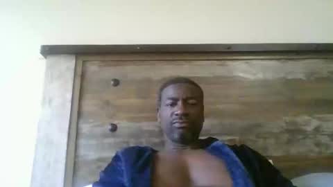 Snapshot of bluuthunder1914 chatting on November 18, 4:44 pm bluuthunder1914 online show from November 18, 4:44 pm