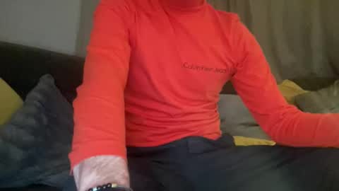 Snapshot of bmcmg chatting on October 6, 11:02 pm Brian mc online show from October 6, 11:02 pm