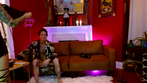 Snapshot of bnczuperzexy chatting on December 31, 6:37 am ZuperZexyZounds online show from December 31, 6:37 am