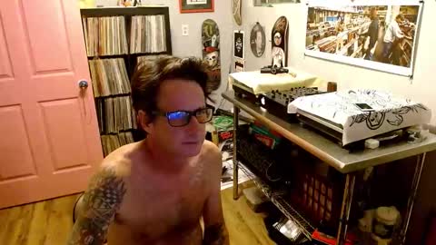 Snapshot of bnczuperzexy chatting on October 11, 4:22 am ZuperZexyZounds online show from October 11, 4:22 am