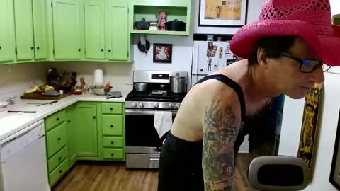 Snapshot of bnczuperzexy chatting on November 5, 4:45 am ZuperZexyZounds online show from November 5, 4:45 am