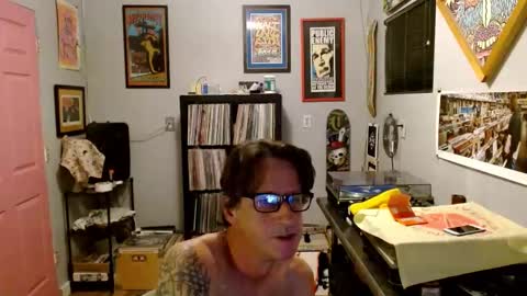 Snapshot of bnczuperzexy chatting on November 15, 9:39 am ZuperZexyZounds online show from November 15, 9:39 am