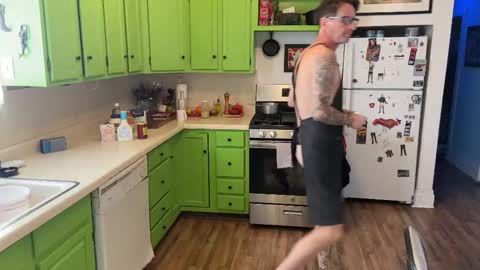 Snapshot of bnczuperzexy chatting on November 25, 9:59 pm ZuperZexyZounds online show from November 25, 9:59 pm