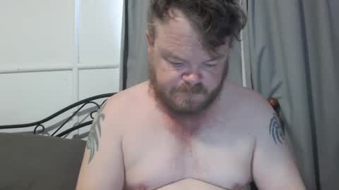 Snapshot of bob123478 chatting on December 2, 8:11 pm bob online show from December 2, 8:11 pm