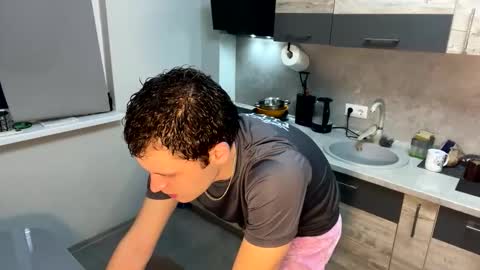 bob_bucks online show from February 26, 11:15 pm