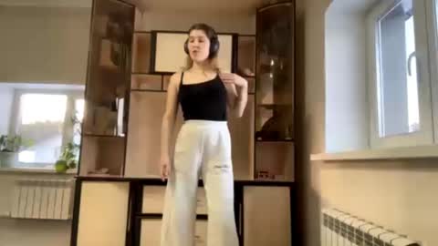 Kate online show from March 9, 1:48 pm