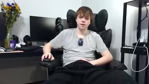 bobby72738 online show from February 16, 4:41 am