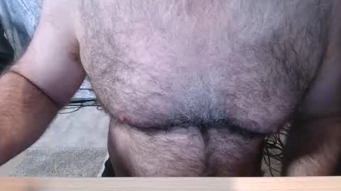 Snapshot of bobbyhill27b chatting on February 15, 2:25 pm BobbyHill27b online show from February 15, 2:25 pm