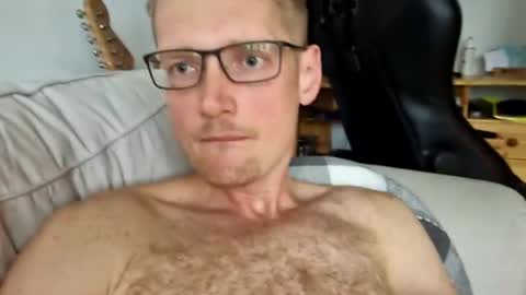 bobbywasyl1991 online show from March 14, 2:44 pm