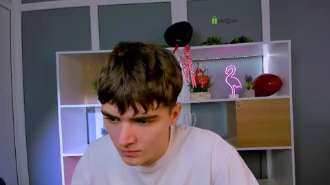 Snapshot of bodi_jon chatting on February 14, 12:46 pm bodi_jon online show from February 14, 12:46 pm