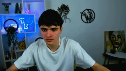 Snapshot of bodi_jon chatting on February 24, 12:36 pm bodi_jon online show from February 24, 12:36 pm