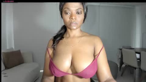 danna online show from July 28, 11:28 am