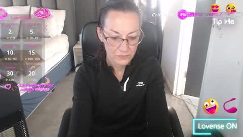 Ningifun couple online show from May 9, 5:56 am