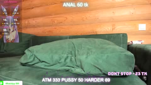 Snapshot of bohemianrhapsody1 chatting on January 31, 8:32 am Nail and Olivia online show from January 31, 8:32 am