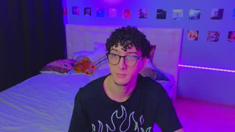 ALEXPVT IS OPEN online show from February 14, 1:02 am