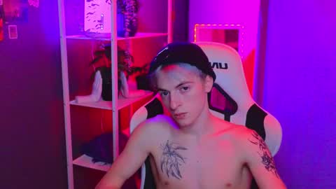 ALEXPVT IS OPEN online show from February 16, 3:26 am