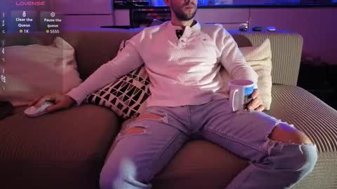 boiteasex online show from February 18, 5:25 am