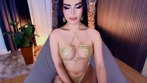 bombshellanita online show from July 19, 2:15 am