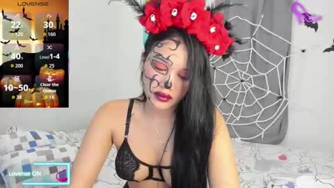 Snapshot of bomburheroes chatting on October 31, 1:39 am bombon y bellota online show from October 31, 1:39 am