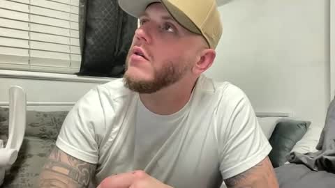 boner4you1994 online show from October 19, 9:54 am