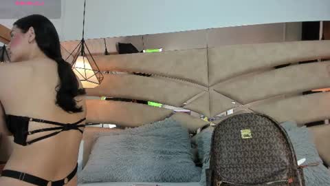 bonet_iris online show from June 10, 10:58 am