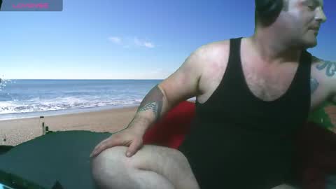 Snapshot of bongolian chatting on January 9, 4:08 am SkullBone online show from January 9, 4:08 am