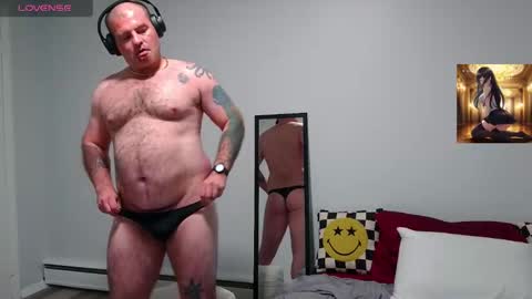 Snapshot of bongolian chatting on September 9, 7:19 am SkullBone online show from September 9, 7:19 am