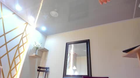 Bonie Smith online show from November 12, 10:30 pm