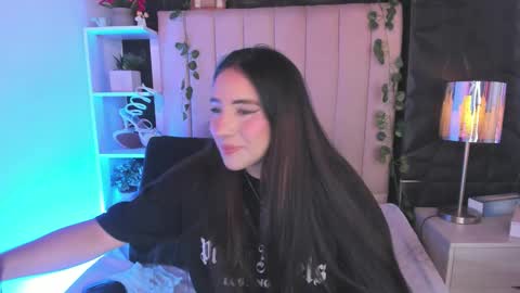 Snapshot of bonnali_lune chatting on February 9, 8:24 pm bonnali_lune online show from February 9, 8:24 pm