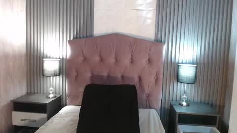 Snapshot of bonnali_lune chatting on February 16, 7:43 pm bonnali_lune online show from February 16, 7:43 pm