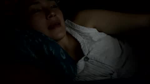 Snapshot of bonni_bluee chatting on May 27, 3:14 am Bonnie online show from May 27, 3:14 am