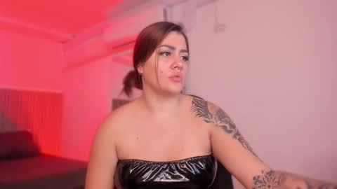 Bonnie  online show from December 22, 11:18 am