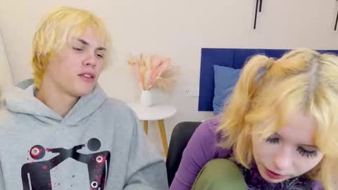 Snapshot of bonnie_and_c1yde chatting on October 1, 5:08 pm Jessy Mark online show from October 1, 5:08 pm