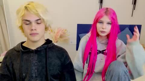 Snapshot of bonnie_and_c1yde chatting on October 7, 5:21 pm Jessy Mark online show from October 7, 5:21 pm