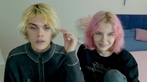 Snapshot of bonnie_and_c1yde chatting on November 1, 5:04 pm Jessy Mark online show from November 1, 5:04 pm