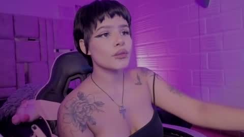 Bonnie Anderson  online show from June 17, 9:05 pm