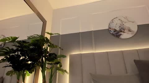 Snapshot of bonnie_bloom chatting on January 3, 1:48 am Bonnie online show from January 3, 1:48 am