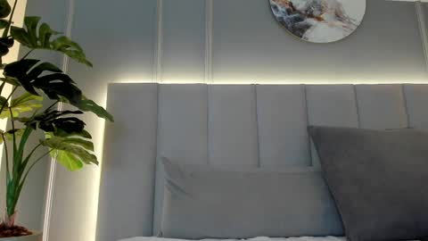 Snapshot of bonnie_bloom chatting on March 7, 2:15 am Bonnie online show from March 7, 2:15 am