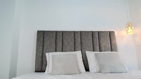 Snapshot of bonnie_bloom chatting on October 25, 6:32 am Bonnie online show from October 25, 6:32 am