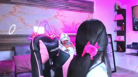 becky online show from June 30, 2:12 am
