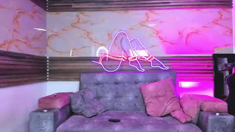 becky online show from August 4, 2:26 am