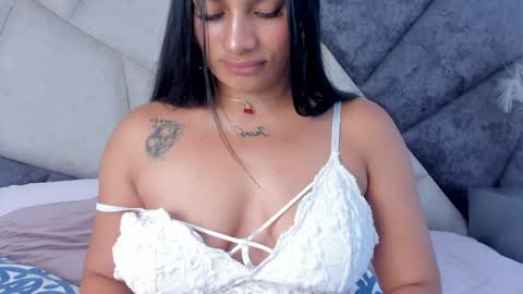 Snapshot of bonnie_grace chatting on January 6, 5:16 pm Ana online show from January 6, 5:16 pm