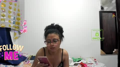 bonnie lam  hello welcome to my room I hope you have fun and you can reach your maximum pleasure here with me online show from July 29, 4:10 am